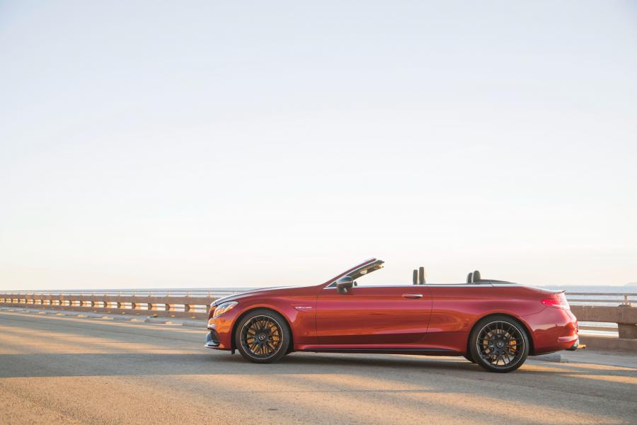  Mercedes-AMG C63 S Cabriolet 2016 года  (NA) (фото 6 из 27)